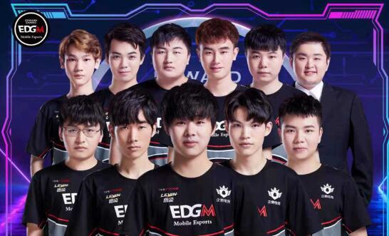 以其出色的 以其出色的