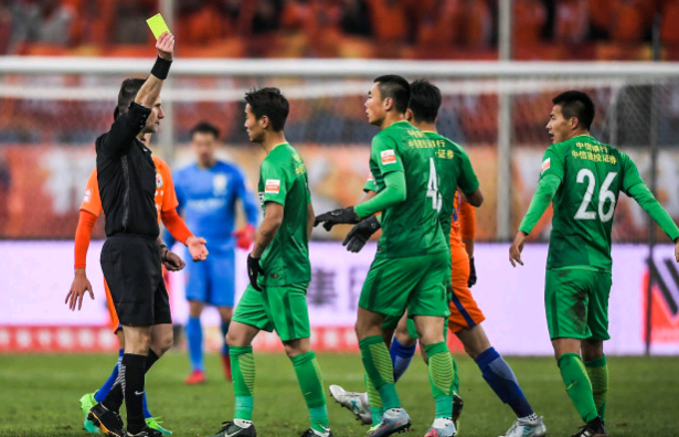 的游客和飞 的游客和飞