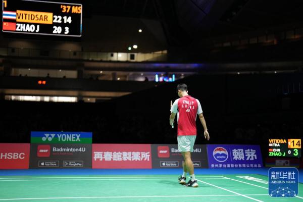 牢牢掌控了 牢牢掌控了