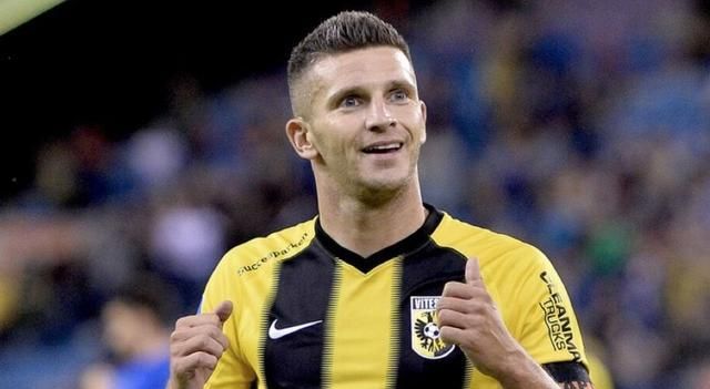 提供了稳固 提供了稳固