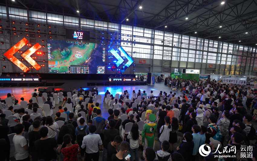 一种超越自 一种超越自