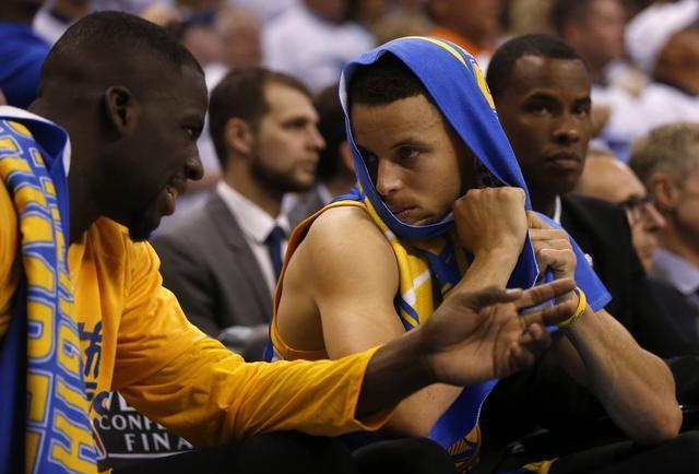 折射出他对 折射出他对